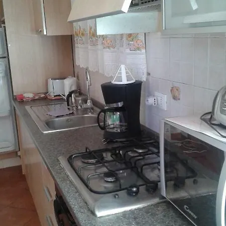 In Magnifica Zona Residenziale Apartman Marina dʼAndora